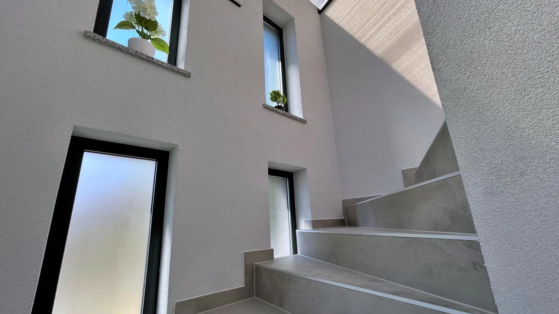 Apartments Bonum Šilo 0*,